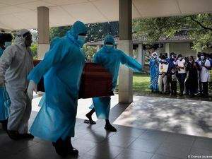 Akhirnya, Sri Lanka Cabut Aturan Kremasi Jasad Muslim Korban Corona Akhirnya, Sri Lanka Cabut Aturan Kremasi Jasad Muslim Korban Corona