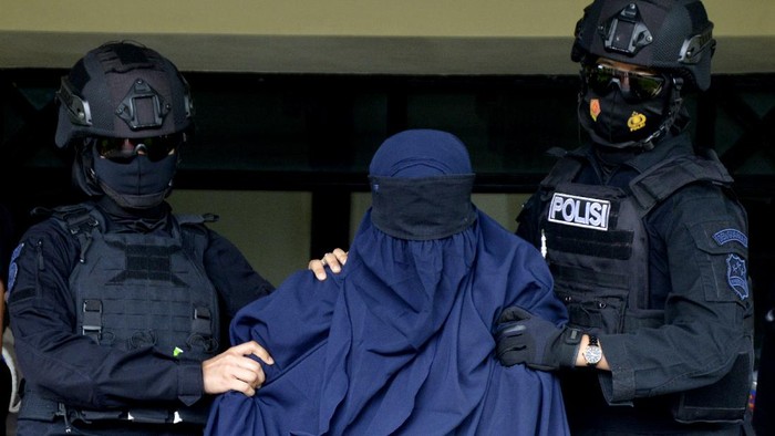 teroris perempuan makassar