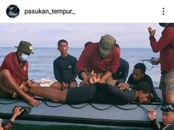 Ekstrem Latihan Prajurit Khusus TNI AL: Berenang Terikat-Merayap Ditembaki
