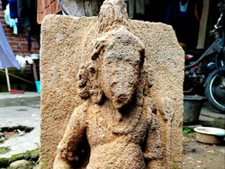 Warga Semarang Temukan Arca Agastya Saat Sedang Bangun Rumah