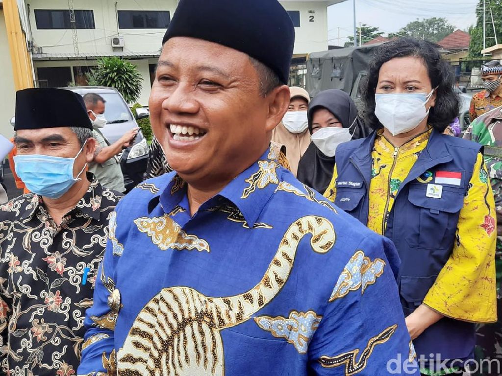 Wagub Jabar Uu Ruzhanul Ulum Sembuh dari COVID-19 Wagub Jabar Uu Ruzhanul Ulum Sembuh dari COVID-19