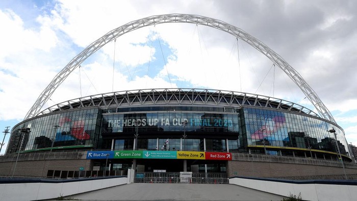 LONDON, ENGLAND - AUGUST 01: General view outside the stadium ahead of The Heads Up FA Cup Final match between Arsenal and Chelsea at Wembley Stadium on August 01, 2020 in London, England. Football Stadiums around Europe remain empty due to the Coronavirus Pandemic as Government social distancing laws prohibit fans inside venues resulting in all fixtures being played behind closed doors. (Photo by Catherine Ivill/Getty Images)