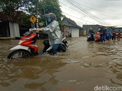 Banjir di Jalan Kudus-Purwodadi, Banyak Motor Mogok Gegara Nekat Terabas