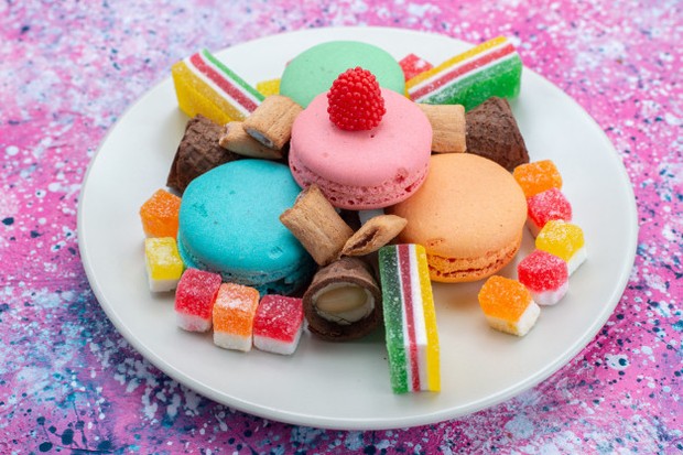 Sebuah penelitian menunjukkan bahwa gula dan karbohidrat olahan dapat berkontribusi secara tidak proposional terhadap kelebihan berat badan dan obesitas.