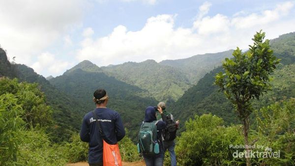 3 Air Terjun Indah yang Tersembunyi di Sentul, Bogor