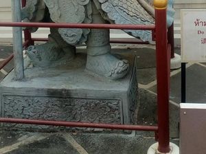 Ada Aturan Berbahasa Indonesia di Destinasi Wisata Wat Arun Thailand