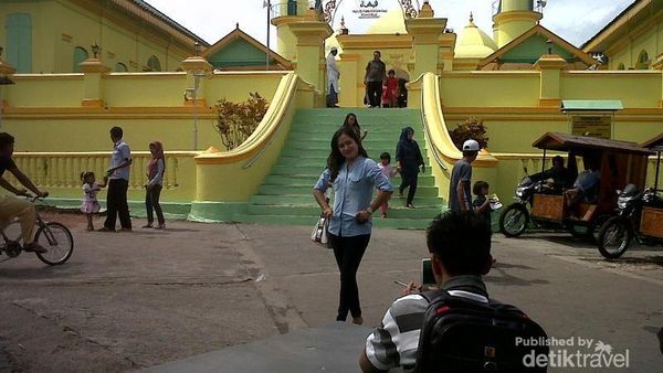 Ada Masjid dari Putih Telur di Pulau Penyengat