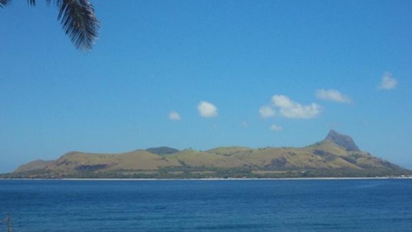 Ada Padang Rumput Secantik Ini di Flores