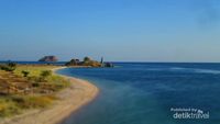 Ada Pelabuhan Secantik Ini di Sumbawa