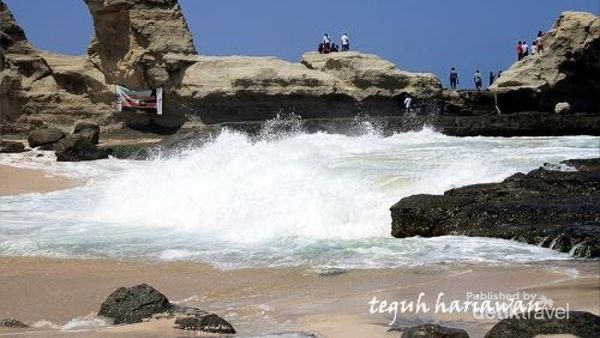 Ada Sphinx di Pantai Klayar, Pacitan
