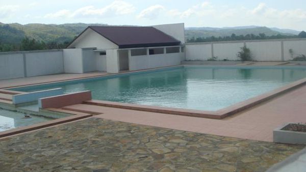 Ah! Segarnya Berendam di Kolam Air Panas Ie Seum, Aceh