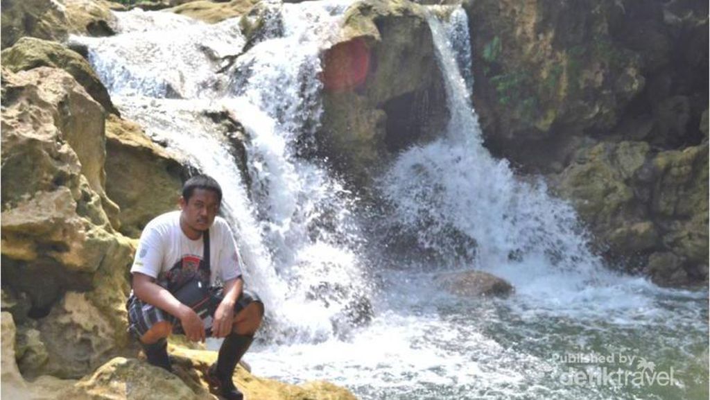 Air Terjun Grojogan Sewu juga Ada di Pacitan Air Terjun Grojogan Sewu juga Ada di Pacitan