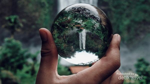 Air Terjun Sanghyang Taraje Seindah Ini!