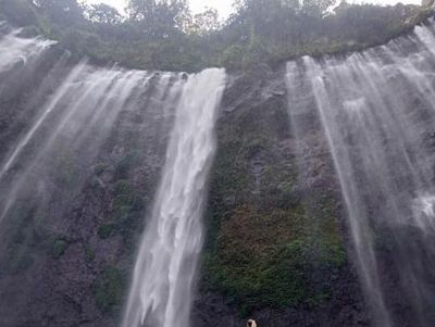 Air Terjun Tumpak Sewu Memang yang Terbaik!