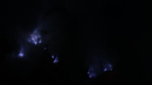 Ajaib! Api Biru di Kawah Ijen, Banyuwangi