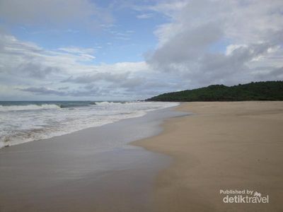 Akhir Pekan Ini Yuk ke Ujung Genteng!