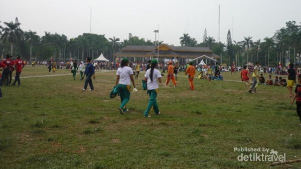 Akhir Pekan ke Medan, Asyiknya ke Lapangan Merdeka
