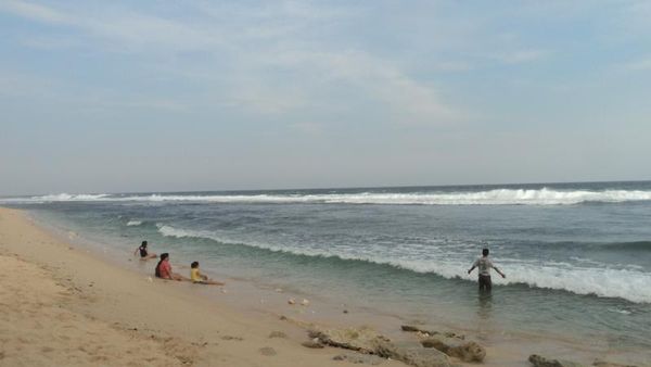 Akhir Pekan, Yuk Main Air di Pantai Sepanjang Gunungkidul