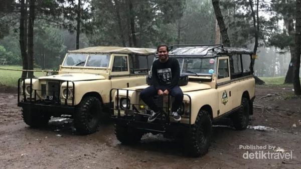 Asli! Seru Banget Offroad di Hutan Cikole Saat Hujan