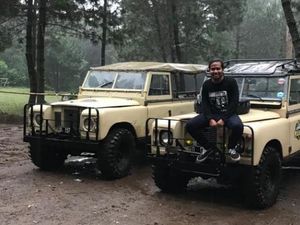 Asli! Seru Banget Offroad di Hutan Cikole Saat Hujan