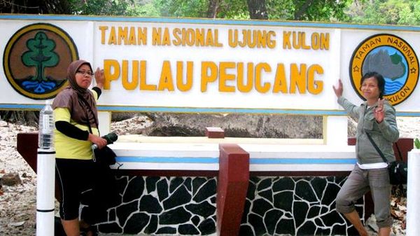 Asyiknya Main-main ke Ujung Barat Pulau Jawa