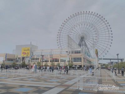Asyiknya Naik Kapal Boat di Universal Studio Osaka