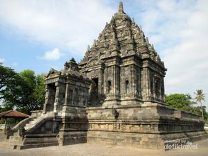 Bagian Candi Prambanan yang Turis Jarang Lihat