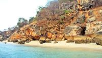 Bajo Pulo, Bagai Perawan Tak Terjamah dari NTB