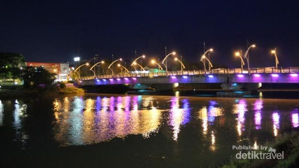 Banda Aceh di Malam Hari, Cantik Banget!