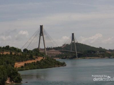 Batam, Gerbang Pintu Mancanegara
