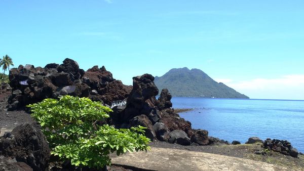 Batu Angus, Karya Seni Alami Gunung Gamalama, Ternate