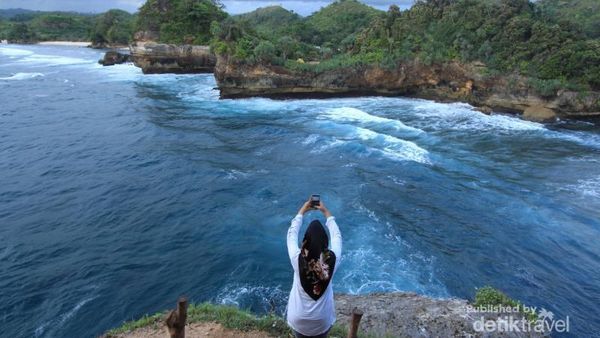 Batu Bengkung yang Indah Banget!