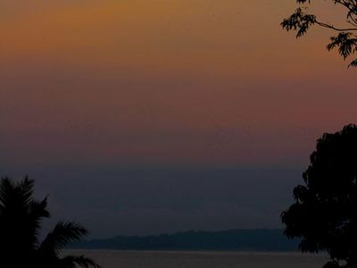 Begini Cantiknya Bulan Purnama di Danau Toba