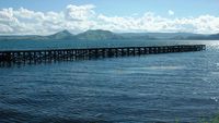 Begini Caranya Menikmati Pesona Danau Sentani