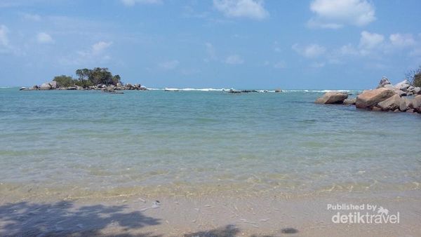 Begini Indahnya Pantai Tanjung Lampu di Bangka