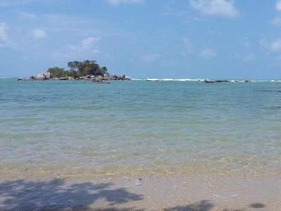 Begini Indahnya Pantai Tanjung Lampu di Bangka