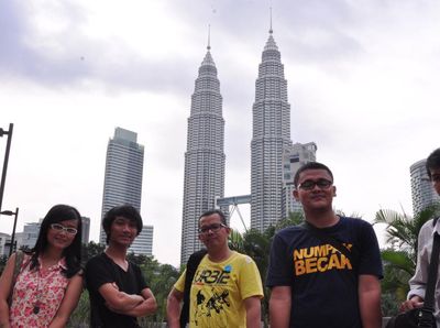 Begini Nih Asyiknya Keliling Kuala Lumpur