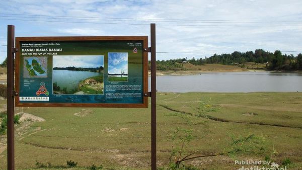 Beginilah Danau di Atas Danau