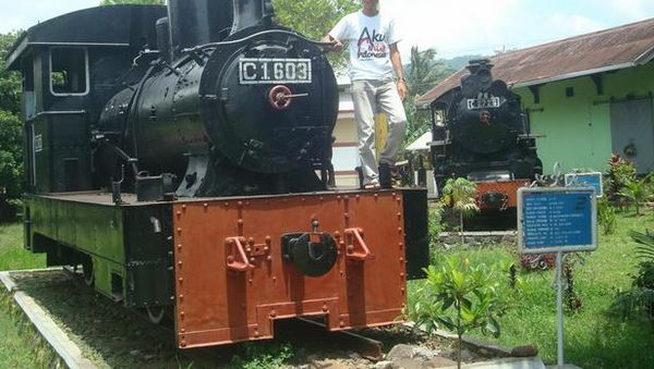 Belajar Sejarah Kereta Api  di Museum Kereta Api Ambarawa
