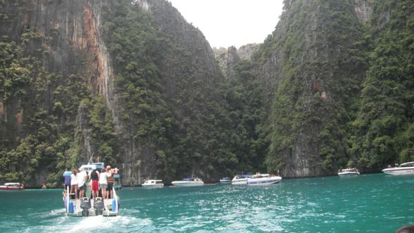 Belum ke Phuket Kalau Tak Mampir ke 5 Tempat Ini