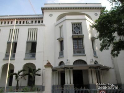 Berbagai Sisi Gedung Peninggalan Belanda di Medan