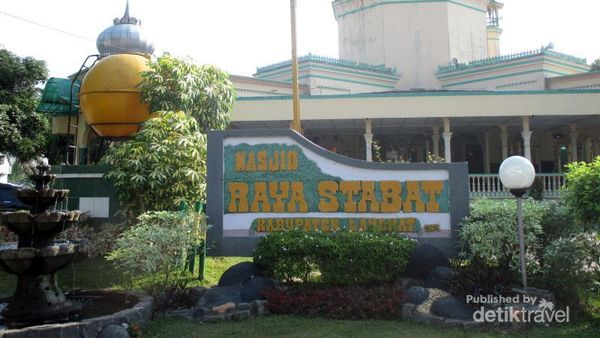 Berbagai Sisi Masjid Raya Stabat yang Bersejarah di Sumut