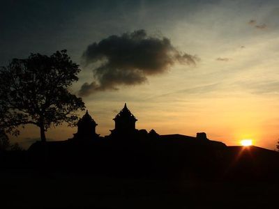Berburu Senja di Candi Barong, Yogyakarta