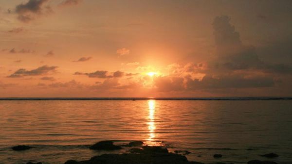 Berburu Sunset Indah di Ujung Genteng, Sukabumi