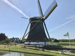 Bersepeda Menuju Kincir Angin Tradisional dan Kastil di Utrecht