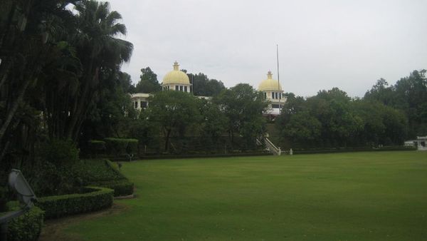 Bertandang ke Istana Lama Raja Malaysia
