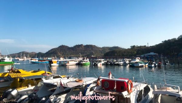 Biru Labuan Bajo yang Memanjakan Mata