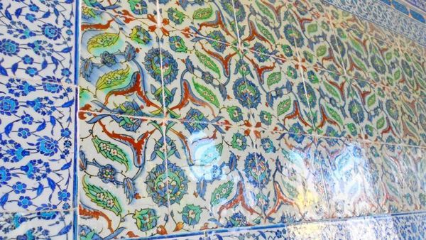 Cantiknya Keramik di Istana Topkapi, Istanbul