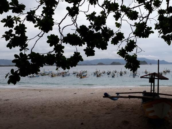 Cantiknya Pantai Papuma di Jember