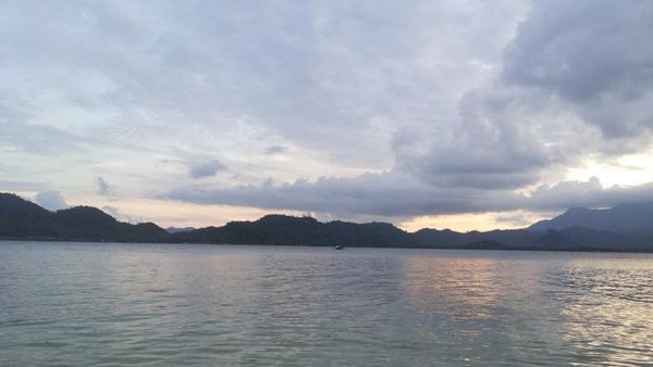 Cantiknya Pulau Pahawang di Lampung